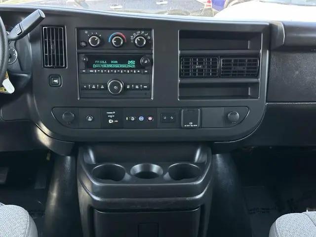 2024 Chevrolet Express Passenger RWD 3500 Extended Wheelbase LT