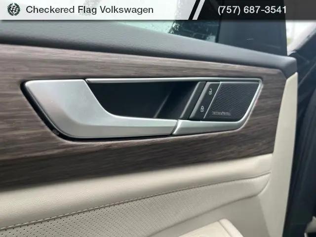 2026 Volkswagen Atlas SEL Premium R-Line