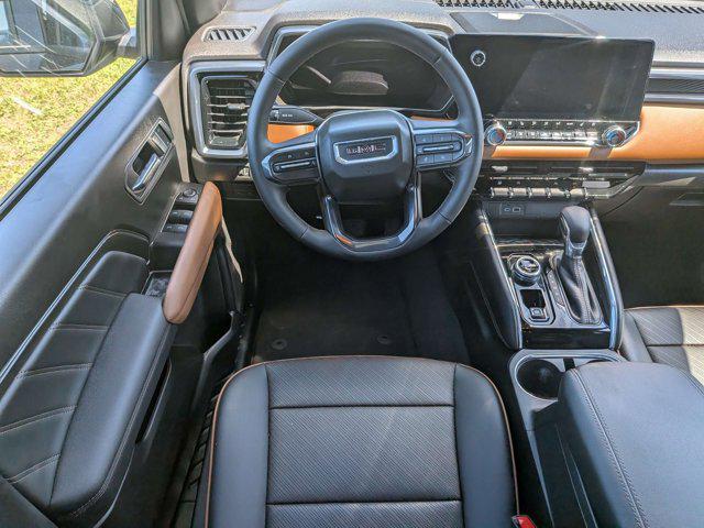 2024 GMC Canyon 4WD AT4