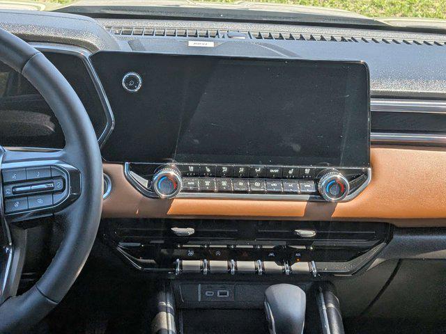 2024 GMC Canyon 4WD AT4