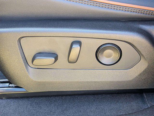 2024 GMC Canyon 4WD AT4