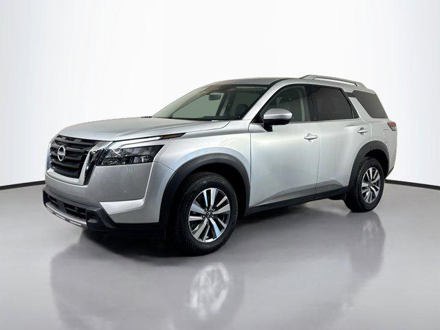 2025 Nissan Pathfinder SL 4WD