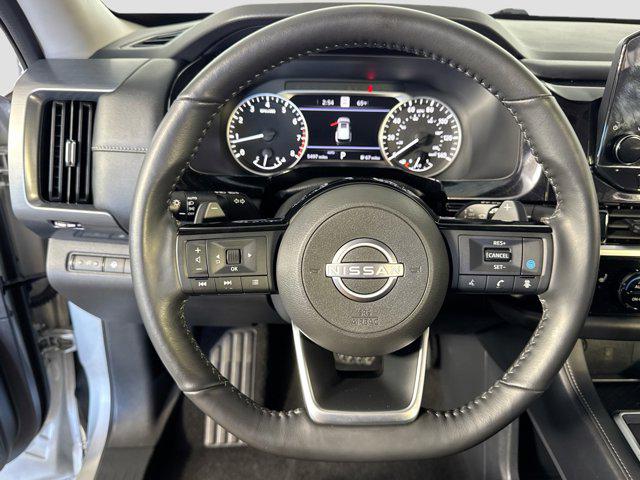 2025 Nissan Pathfinder SL 4WD
