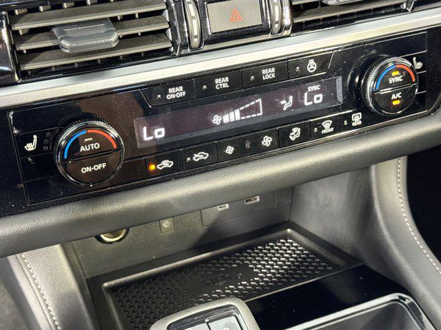 2025 Nissan Pathfinder SL 4WD