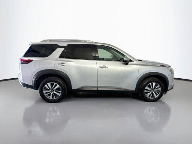 2025 Nissan Pathfinder SL 4WD