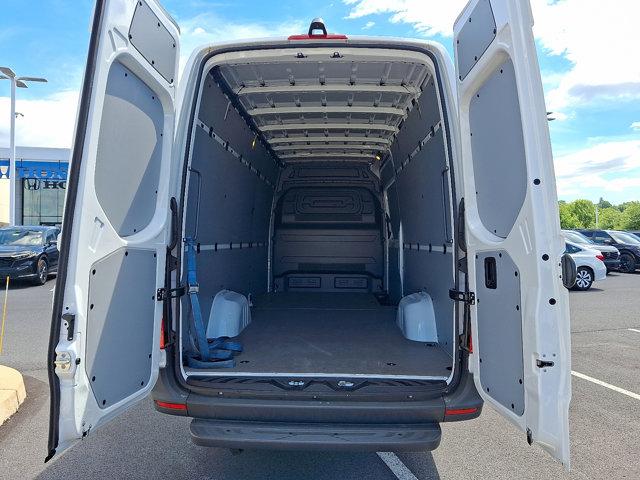 2024 Mercedes-Benz Sprinter 2500 High Roof 4-Cyl Diesel