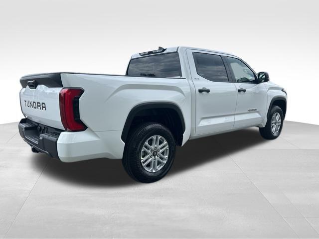 2026 Toyota Tundra SR5 CrewMax 5.5' Bed
