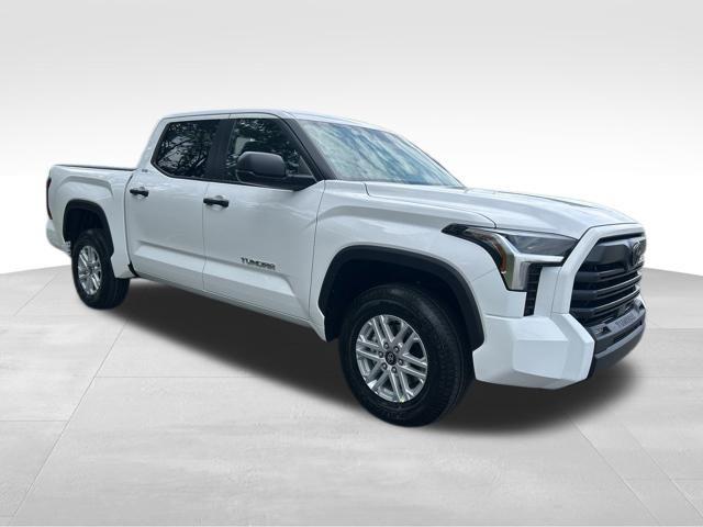 2026 Toyota Tundra SR5 CrewMax 5.5' Bed