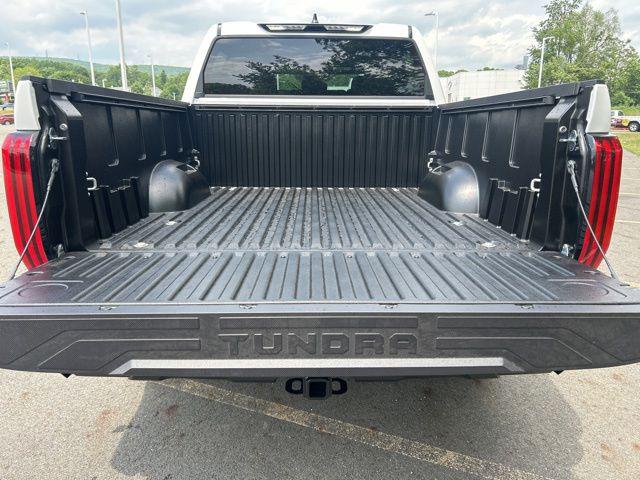 2026 Toyota Tundra SR5 CrewMax 5.5' Bed