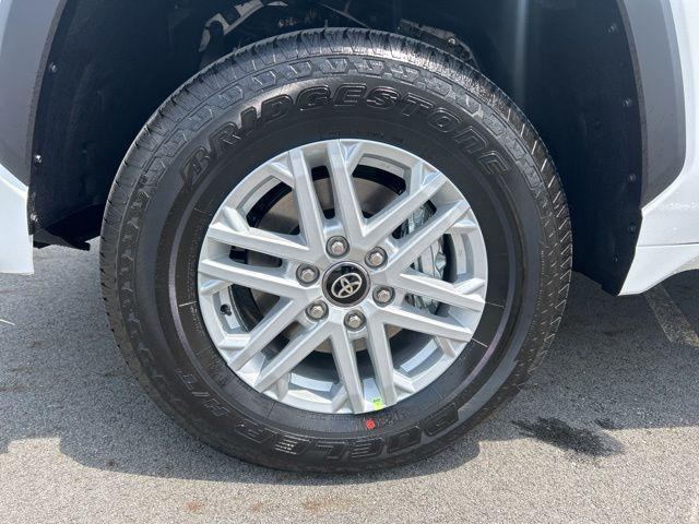 2026 Toyota Tundra SR5 CrewMax 5.5' Bed