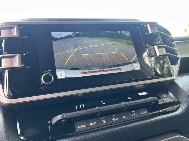 2026 Toyota Tundra SR5 CrewMax 5.5' Bed