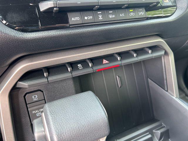 2026 Toyota Tundra SR5 CrewMax 5.5' Bed