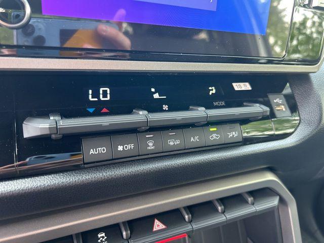 2026 Toyota Tundra SR5 CrewMax 5.5' Bed