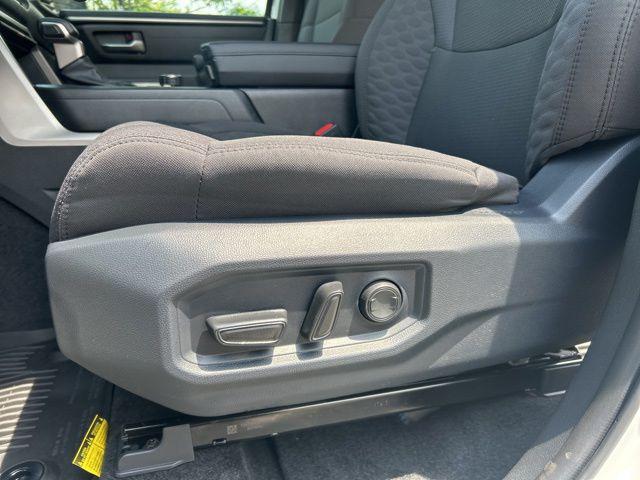 2026 Toyota Tundra SR5 CrewMax 5.5' Bed
