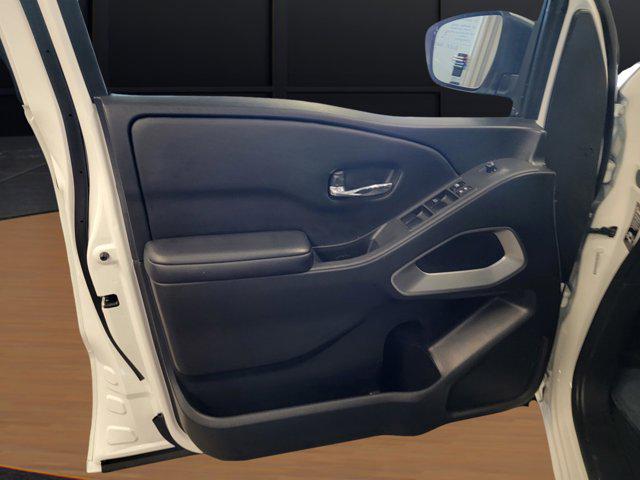 2025 Nissan Frontier Crew Cab SV 4x4