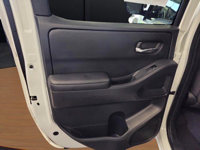 2025 Nissan Frontier Crew Cab SV 4x4