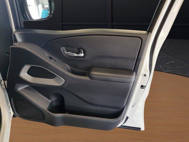 2025 Nissan Frontier Crew Cab SV 4x4