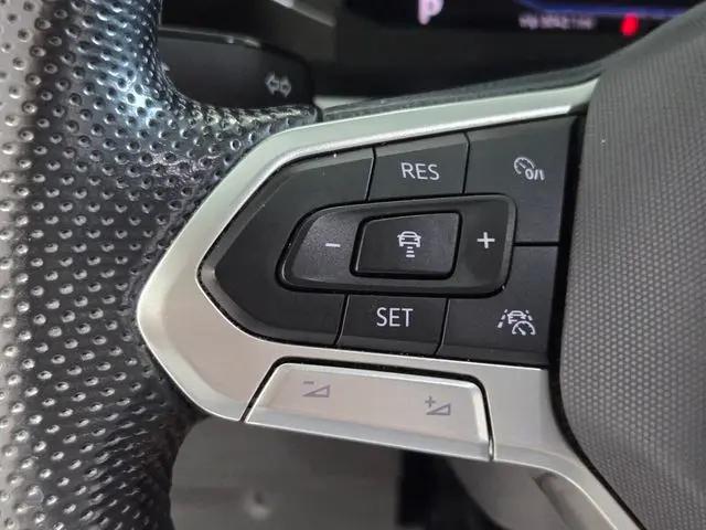 2022 Volkswagen Atlas 3.6L V6 SEL Premium R-Line