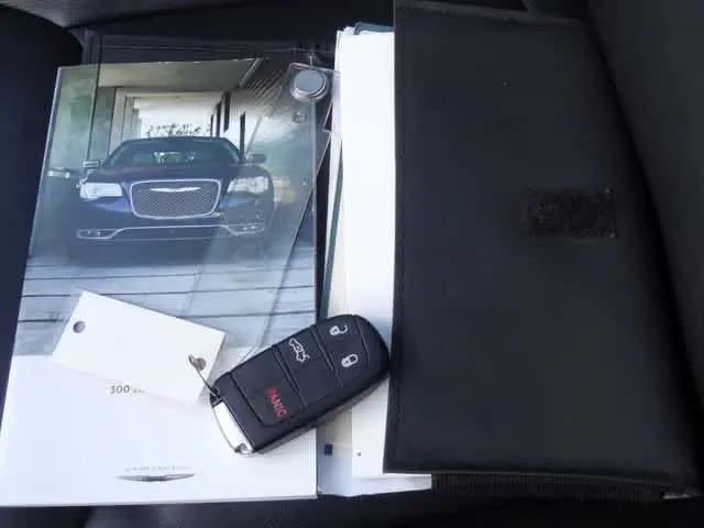 2015 Chrysler 300 Limited