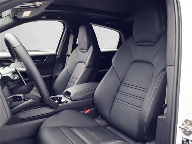 2026 Porsche Cayenne GTS
