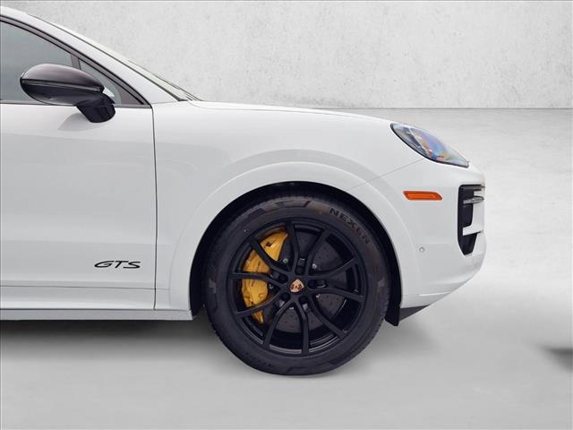 2026 Porsche Cayenne GTS