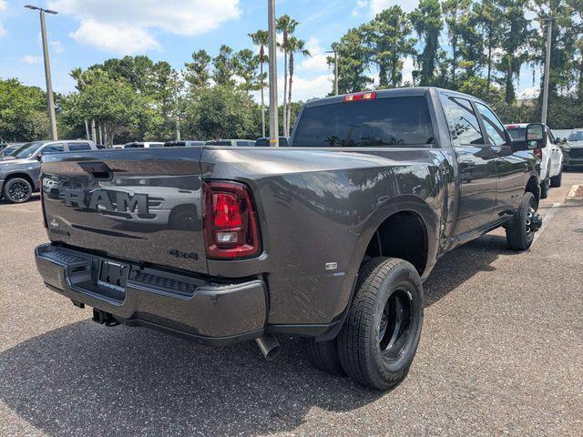 2026 RAM 3500 RAM 3500 BIG HORN CREW CAB 4X4 8 BOX