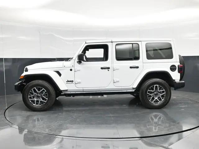 2025 Jeep Wrangler 4-Door Sahara 4x4