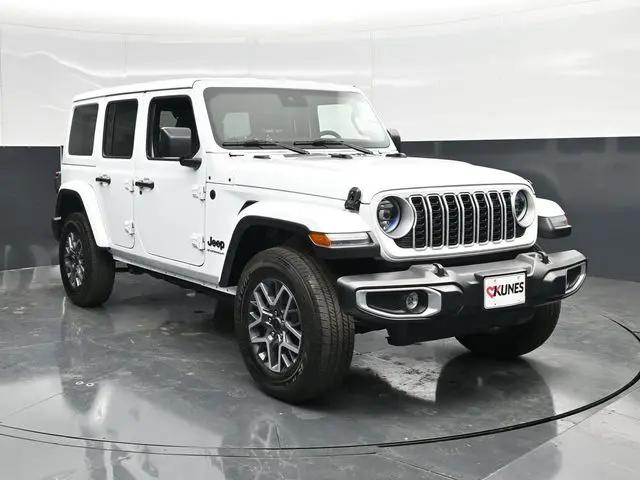 2025 Jeep Wrangler 4-Door Sahara 4x4