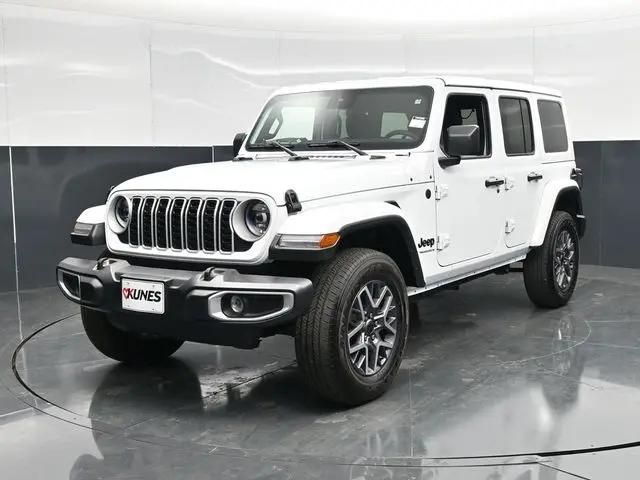 2025 Jeep Wrangler 4-Door Sahara 4x4