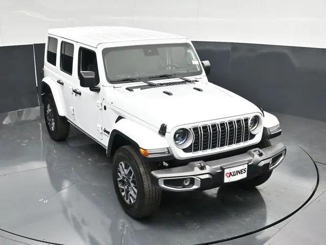 2025 Jeep Wrangler 4-Door Sahara 4x4