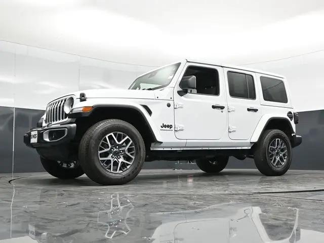 2025 Jeep Wrangler 4-Door Sahara 4x4
