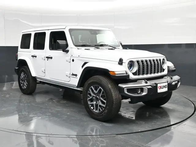 2025 Jeep Wrangler 4-Door Sahara 4x4 for sale in Sterling, IL