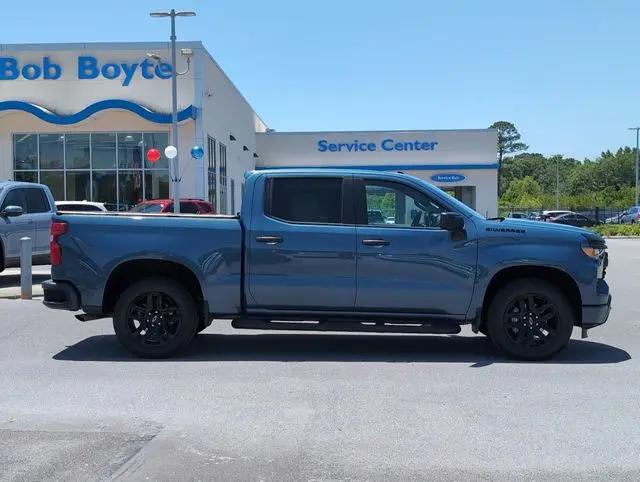 2024 Chevrolet Silverado 1500 2WD Crew Cab Short Bed Custom