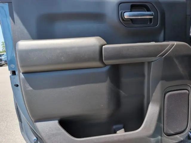 2024 Chevrolet Silverado 1500 2WD Crew Cab Short Bed Custom
