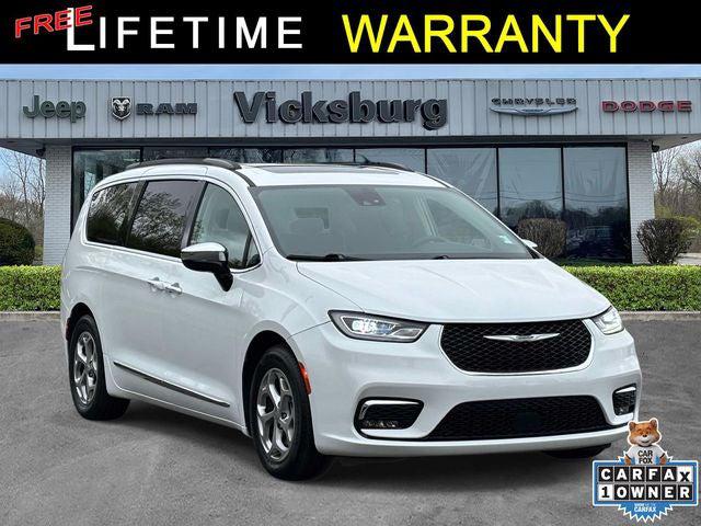 2023 Chrysler Pacifica Limited for sale in Vicksburg, MI