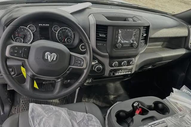 2024 Ram 2500 Tradesman Regular Cab 4x2 8' Box