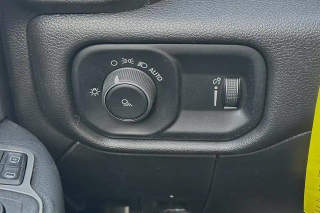 2024 Ram 2500 Tradesman Regular Cab 4x2 8' Box