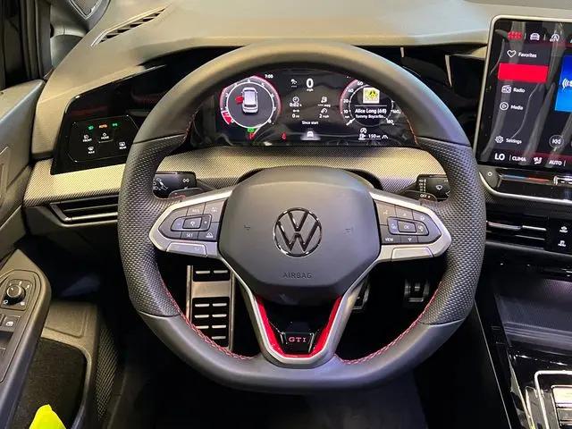 2026 Volkswagen Golf GTI SE