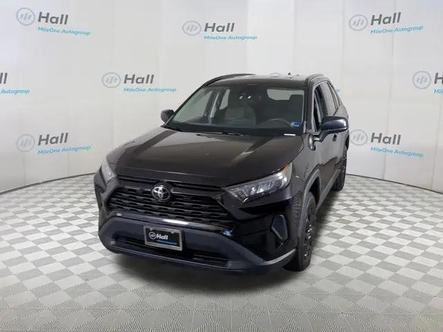 2021 Toyota RAV4 LE for sale in Virginia Beach, VA