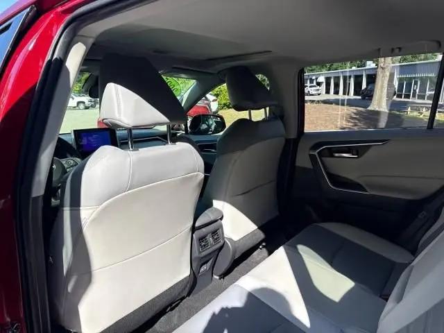 2025 Toyota RAV4 Hybrid XLE Premium