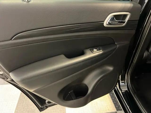 2021 Jeep Grand Cherokee Laredo X 4x2