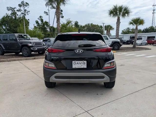2022 Hyundai Kona SE