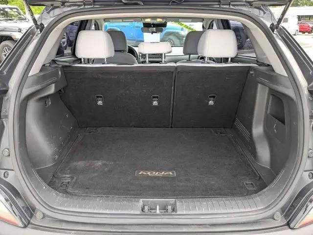 2022 Hyundai Kona SE
