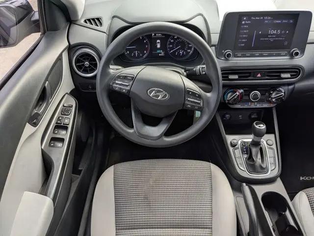 2022 Hyundai Kona SE