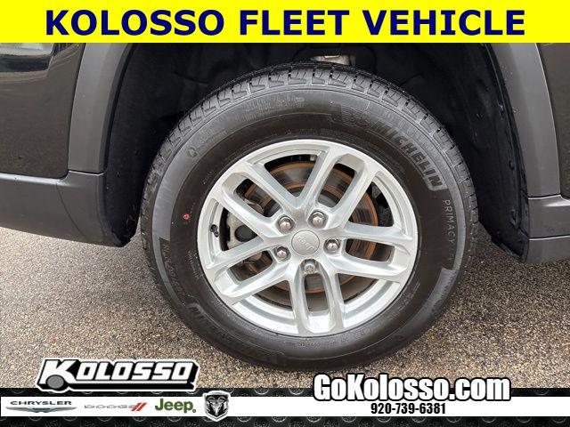 2025 Jeep Grand Cherokee L Laredo X 4x4