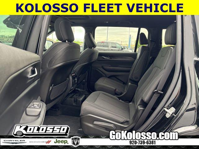 2025 Jeep Grand Cherokee L Laredo X 4x4
