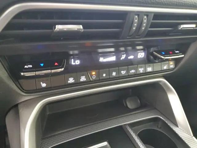 2024 Mazda X-90 3.3 Turbo Preferred Plus