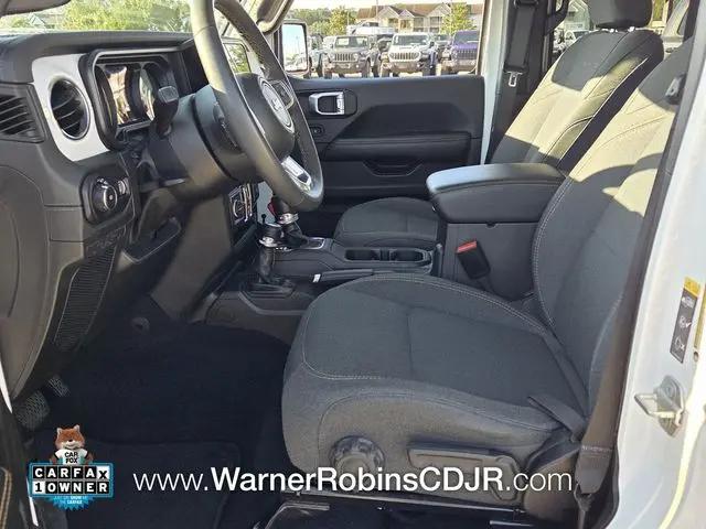 2024 Jeep Wrangler 4-Door Sahara 4x4