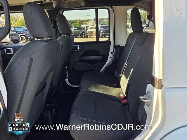 2024 Jeep Wrangler 4-Door Sahara 4x4