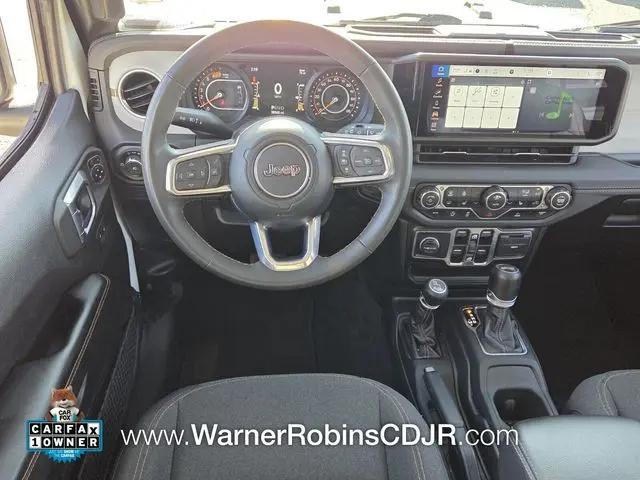2024 Jeep Wrangler 4-Door Sahara 4x4